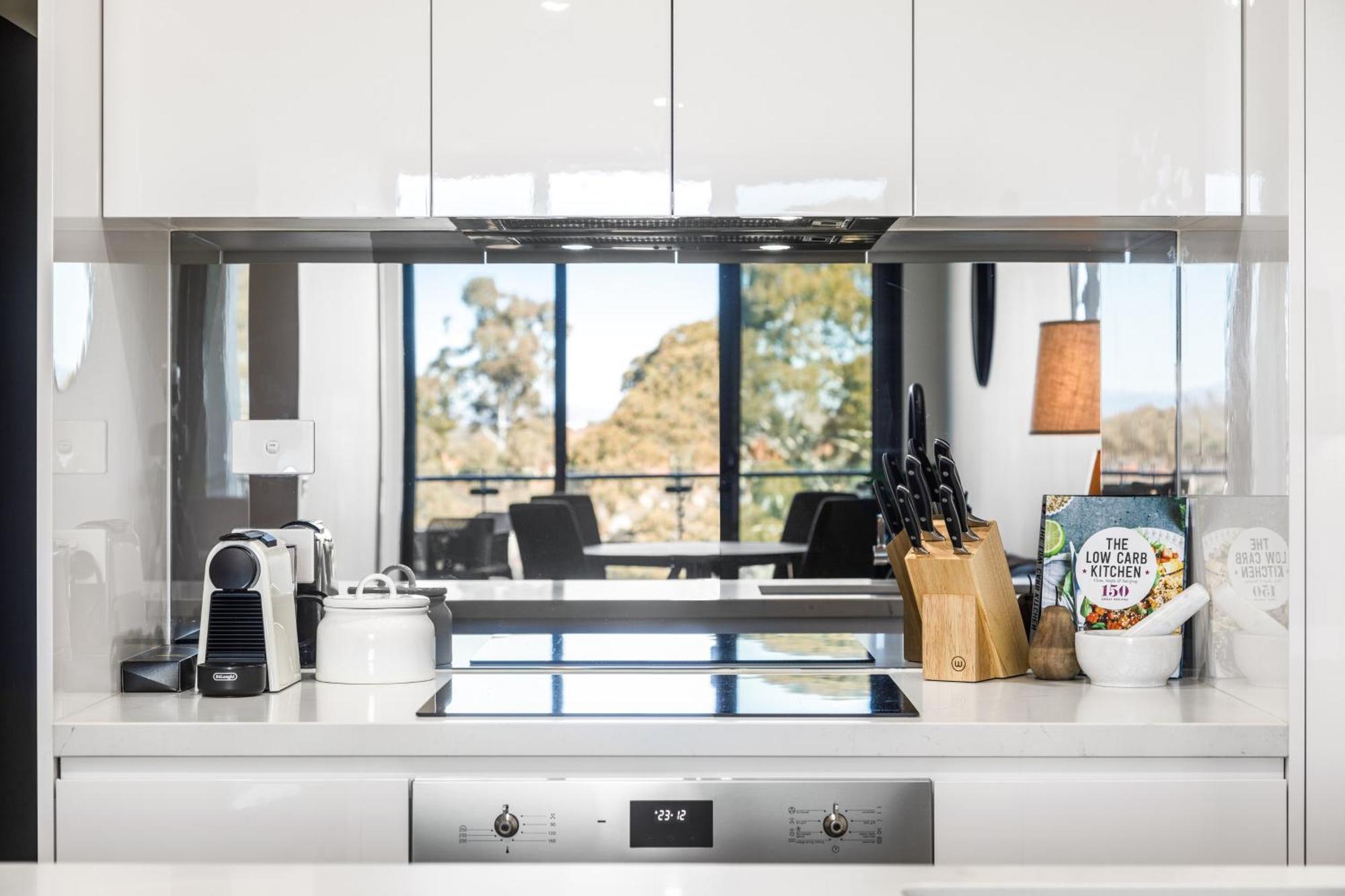 Founders Lane Apartments By Urban Rest Canberra Exterior photo